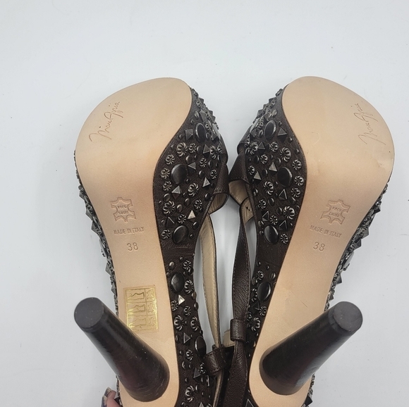 NWOB BCBGMAXAZRIA studded heels size 38 - Picture 9 of 16